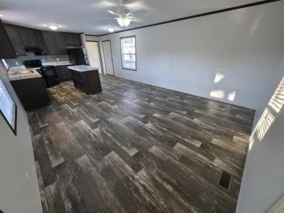 Photo 4 of 24 of home located at 1917 SW 11th #200 Lincoln, NE 68522