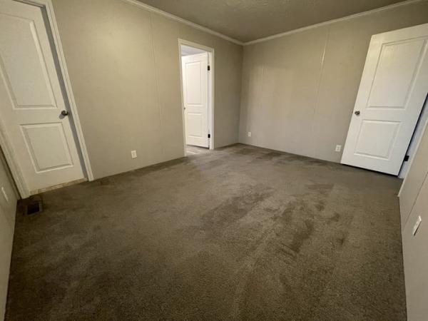 2021 Champion - Topeka Mobile Home