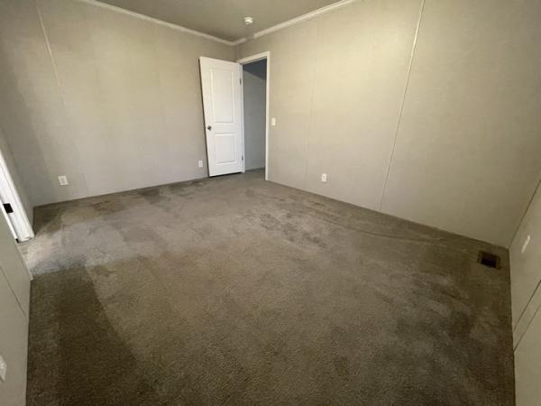 2021 Champion - Topeka Mobile Home