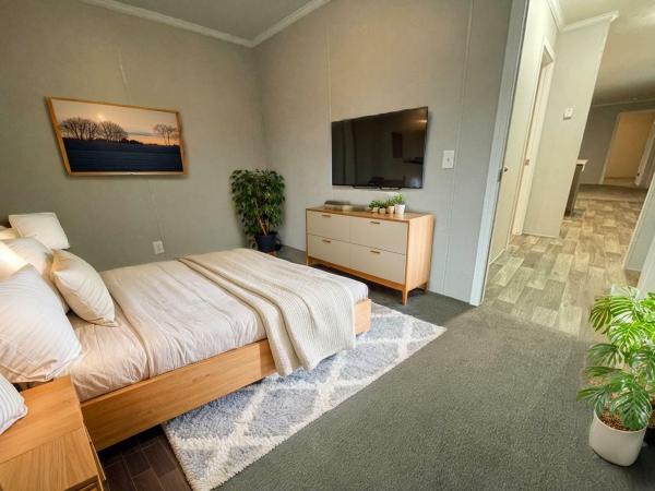 2021 Champion - Topeka Mobile Home