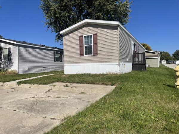 2021 Champion - Topeka Mobile Home