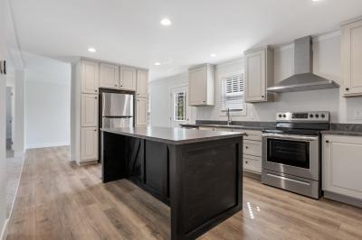 Photo 5 of 24 of home located at 717 Quail Circle McDonough, GA 30253