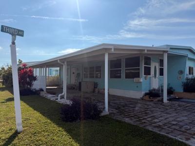 Photo 4 of 8 of home located at 508 44th Ave. E. Lot C-38 Bradenton, FL 34203