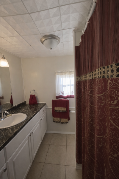 Photo 4 of 37 of home located at 4600 Harbor Lights Dr Saint Petersburg, FL 33708