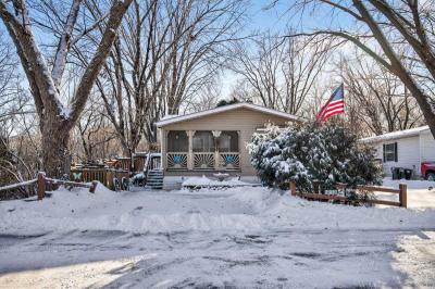 Photo 2 of 21 of home located at 1870 87th St. W Inver Grove Heights, MN 55077