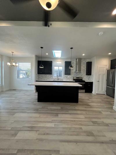 Photo 4 of 16 of home located at 600 W Gladstone St #45 Azusa, CA 91702