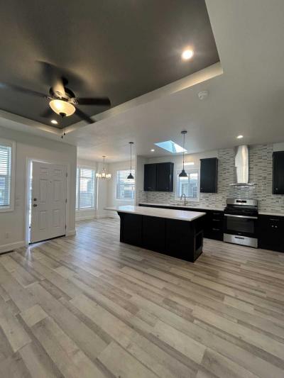 Photo 5 of 16 of home located at 600 W Gladstone St #45 Azusa, CA 91702