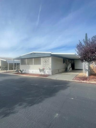 Photo 3 of 28 of home located at 2230 Lake Park Drive Unit #106 San Jacinto, CA 92583