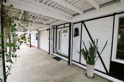 Photo 5 of 21 of home located at 14020 Lake Crest Drive Unit#84 La Mirada, CA 90638