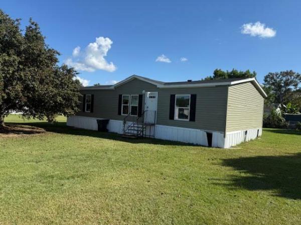 Photo 1 of 2 of home located at Maddox Mobile Homes Llc 109 Pine Ridge Rd. Eastman, GA 31023