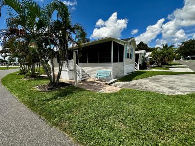 Photo 3 of 15 of home located at 7125 Fruitville Rd 052 Sarasota, FL 34240