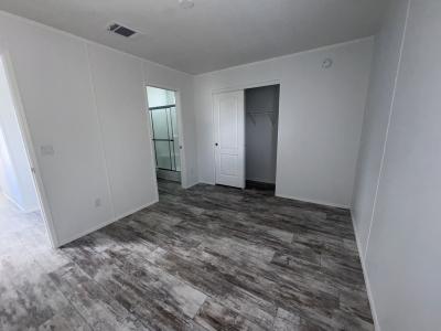 Photo 5 of 6 of home located at 263 Discovery Lane North Fort Myers, FL 33903