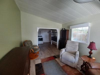 Photo 4 of 14 of home located at 37549 Chancey Road 323 Zephyrhills, FL 33541