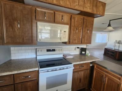 Photo 5 of 16 of home located at 3104 E. Broadway, Lot #315 Mesa, AZ 85204