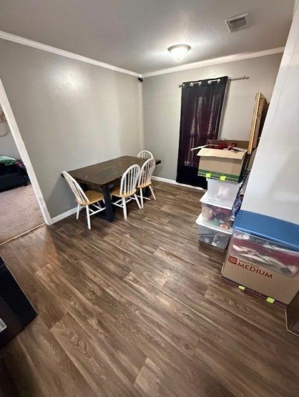 2018 CHAMPION HOME BUILDERS, INC 20-YS1676D Mobile Home