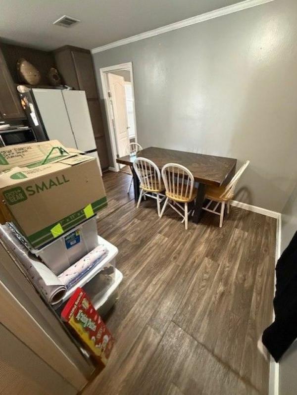 2018 CHAMPION HOME BUILDERS, INC 20-YS1676D Mobile Home