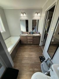 2018 CHAMPION HOME BUILDERS, INC 20-YS1676D Mobile Home