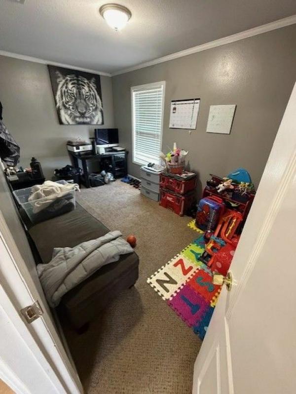 2018 CHAMPION HOME BUILDERS, INC 20-YS1676D Mobile Home