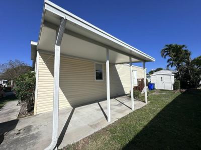 Photo 4 of 11 of home located at 6417 NW 28th Dr Margate, FL 33063