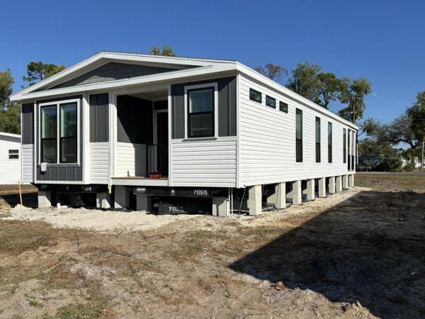 2026 Skyline - Ocala Bal Harbour w/ Den Mobile Home