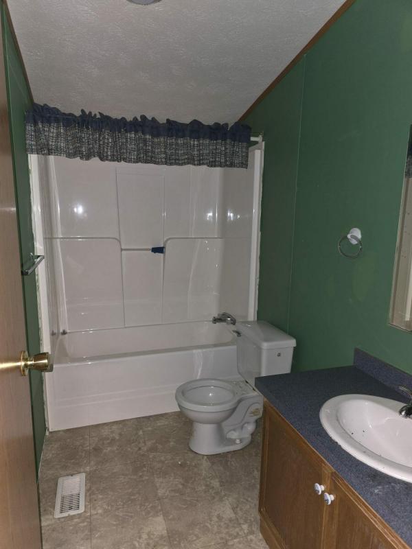 2002 Commodore  Home