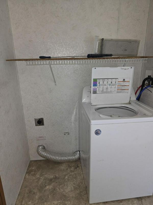 2002 Commodore  Home