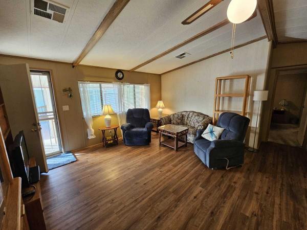 1984 Palm Harbor Manufactured Home