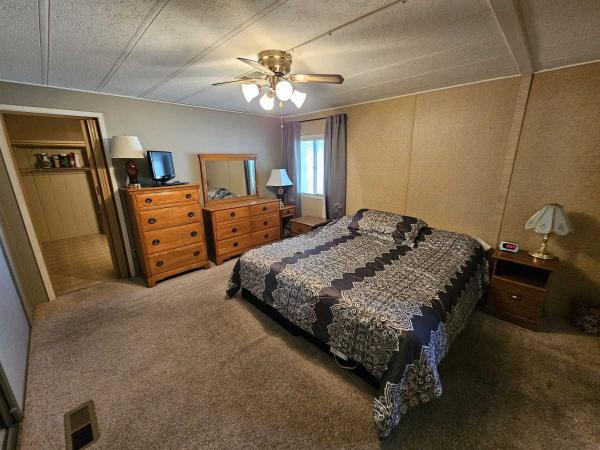 1984 Palm Harbor Manufactured Home