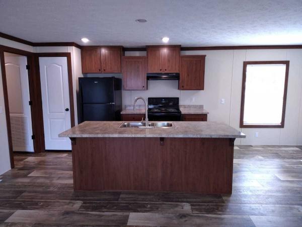 Photo 1 of 2 of home located at 627 Taylor Dr Henderson, KY 42420