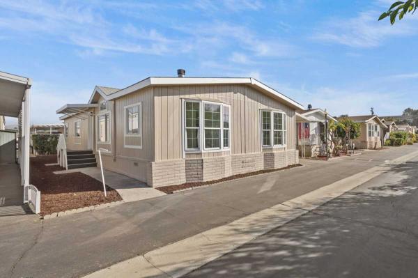 1998 Champion Infinity Manufactured Home