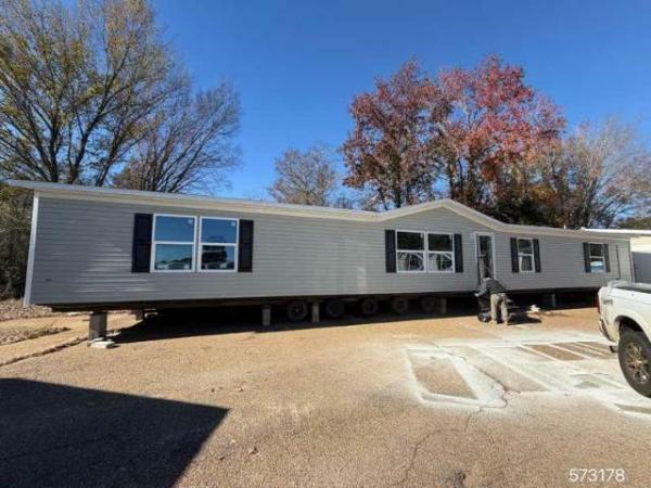 Photo 1 of 2 of home located at Brookwood Homes 284 Calhoun Service Rd Calhoun, LA 71225