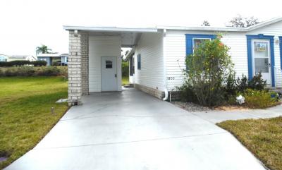 Photo 3 of 16 of home located at 1800 Tahiti Circle Davenport, FL 33897