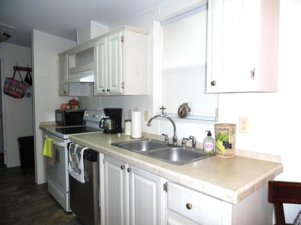 2003 Homes of Merit A17441Y3 Mobile Home