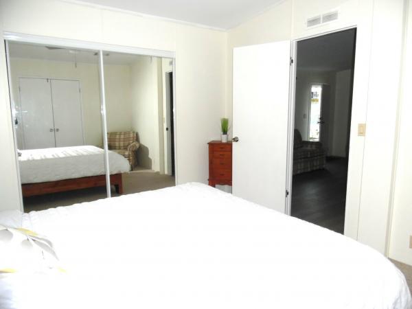 2003 Homes of Merit A17441Y3 Mobile Home