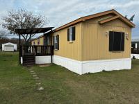 2011 QB1676A Mobile Home