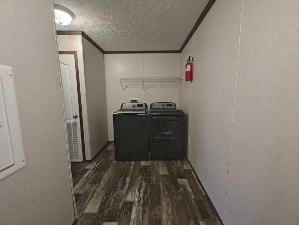 2020 Clayton Mobile Home