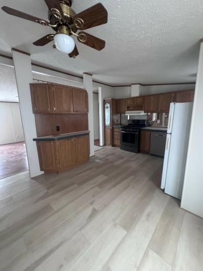 Photo 4 of 11 of home located at 17011 Buckner Macomb, MI 48044