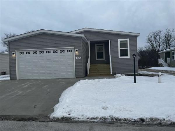 2025 Skyline - Lancaster Mobile Home For Sale