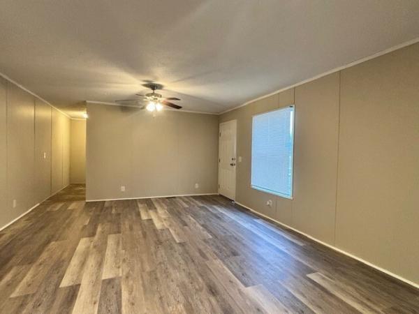 Photo 1 of 2 of home located at 2220 Dunkelburg Rd Lot#431 Fort Wayne, IN 46819