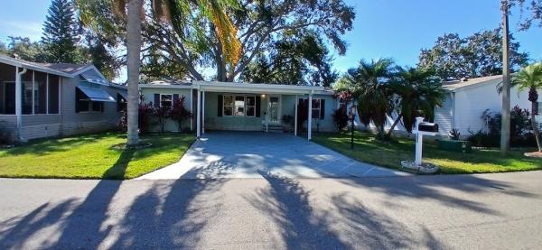 Photo 1 of 2 of home located at 303 Winter Garden Ct. Lake Alfred, FL 33850