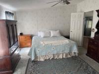 1986 Redmond Manufactured Home