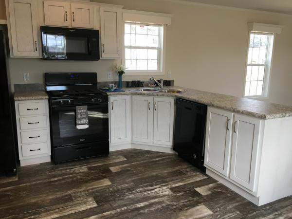 2019 Champion Dutch Diamond II Mobile Home