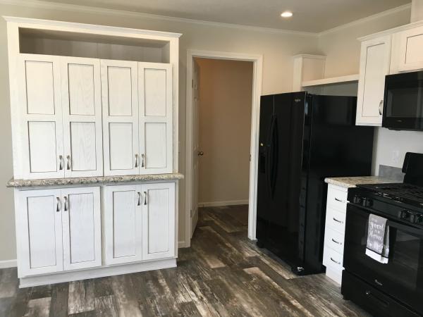 2019 Champion Dutch Diamond II Mobile Home