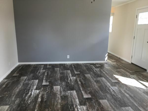 2019 Champion Dutch Diamond II Mobile Home