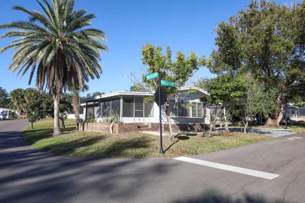 1979 TWIN Mobile Home