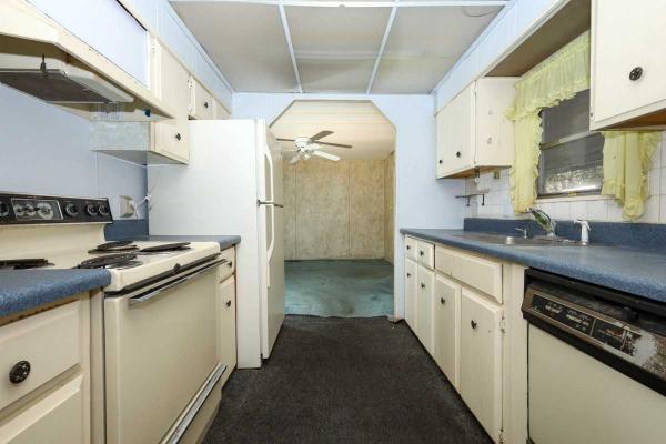 1979 TWIN Mobile Home