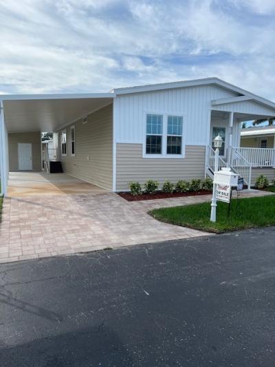 Photo 2 of 29 of home located at 95 Cottonwood Lane Naples, FL 34112