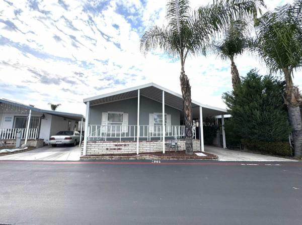 2004 champion  Mobile Home For Sale