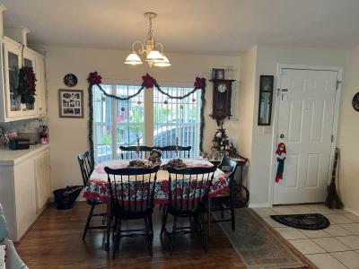 Photo 4 of 12 of home located at 115 Juniper Trace Parrish, FL 34219