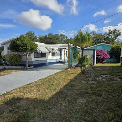 Photo 3 of 14 of home located at 540 Seminole Blvd #23 Largo, FL 33770